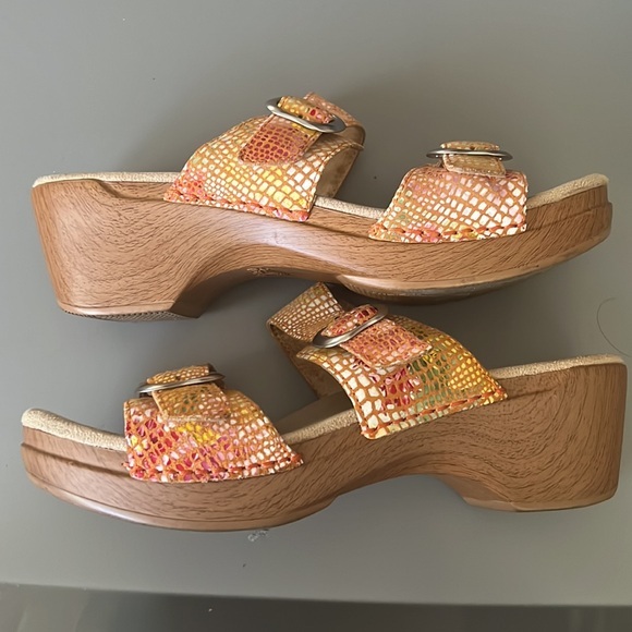 Dansko Sophie slide stain glass size 40 adjustable holographic sandal. - Picture 12 of 15